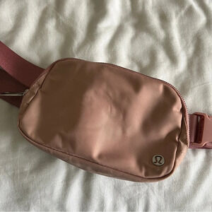 🧡 Lululemon OG Everywhere Belt Bag
